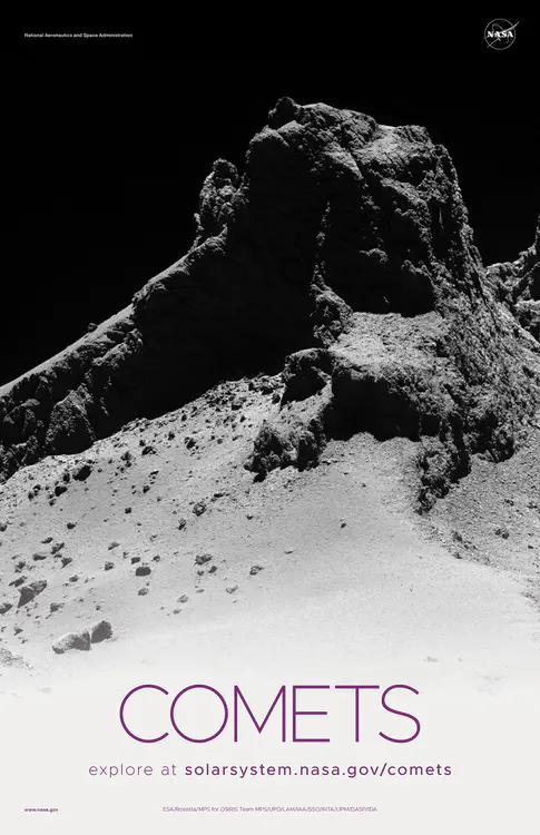 Una sección del [más pequeño de los dos lóbulos del cometa 67P/Churyumov-Gerasimenko](https://rosetta.jpl.nasa.gov/gallery/images/comet-67p/churyumov-gerasimenko/comet-8-km), como se vio en la misión Rosetta de la Agencia Espacial Europea en octubre de 2014. Crédito: ESA/Rosetta/MPS para el equipo OSIRIS MPS/UPD/LAM/IAA/SSO/INTA/UPM/DASP/IDA ⬇️ PDF de alta resolución [aquí](https://solarsystem.nasa.gov/system/downloadable_items/1441_Comets_C_PDF.zip)