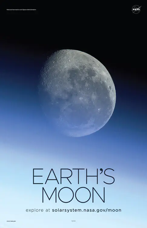 Un [vistazo de la Luna](https://solarsystem.nasa.gov/resources/841/moon-over-earth/) a través de la atmósfera de la Tierra, vista desde la Estación Espacial Internacional. Crédito: NASA ⬇️ PDF de alta resolución [aquí](https://solarsystem.nasa.gov/system/downloadable_items/1509_Moon_E_PDF.zip)